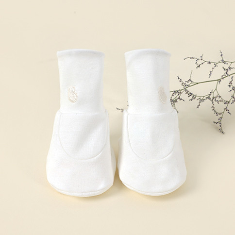 Bamboo White Cream Baby Socks (Clean White)