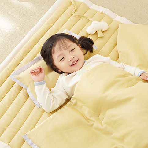 Bamboo Portable Toddler Bedding Set (Functions as a Nap Mat)<br><font color=#3a7eba><b>[Comforter+Pad+Pillow+Accessory+Bag]</b></font>