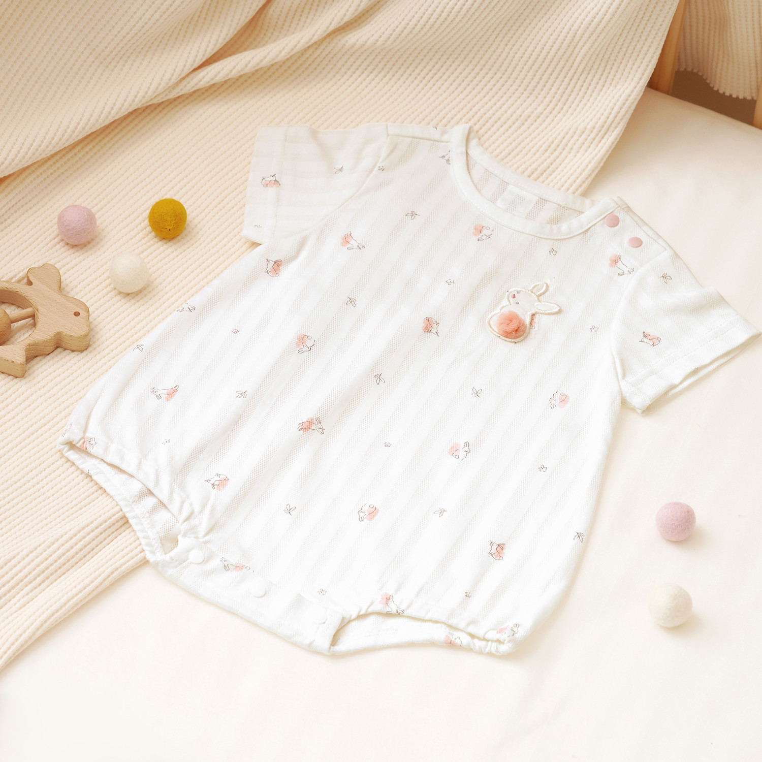 BambooMesh Hugbee Baby Bodysuit_Bunny