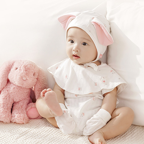 Bamboo Flower Baby Layette Set_Bunny<br/>(Side Snap Shirt, Swaddle Blanket, Mittens, Cap, Bib)