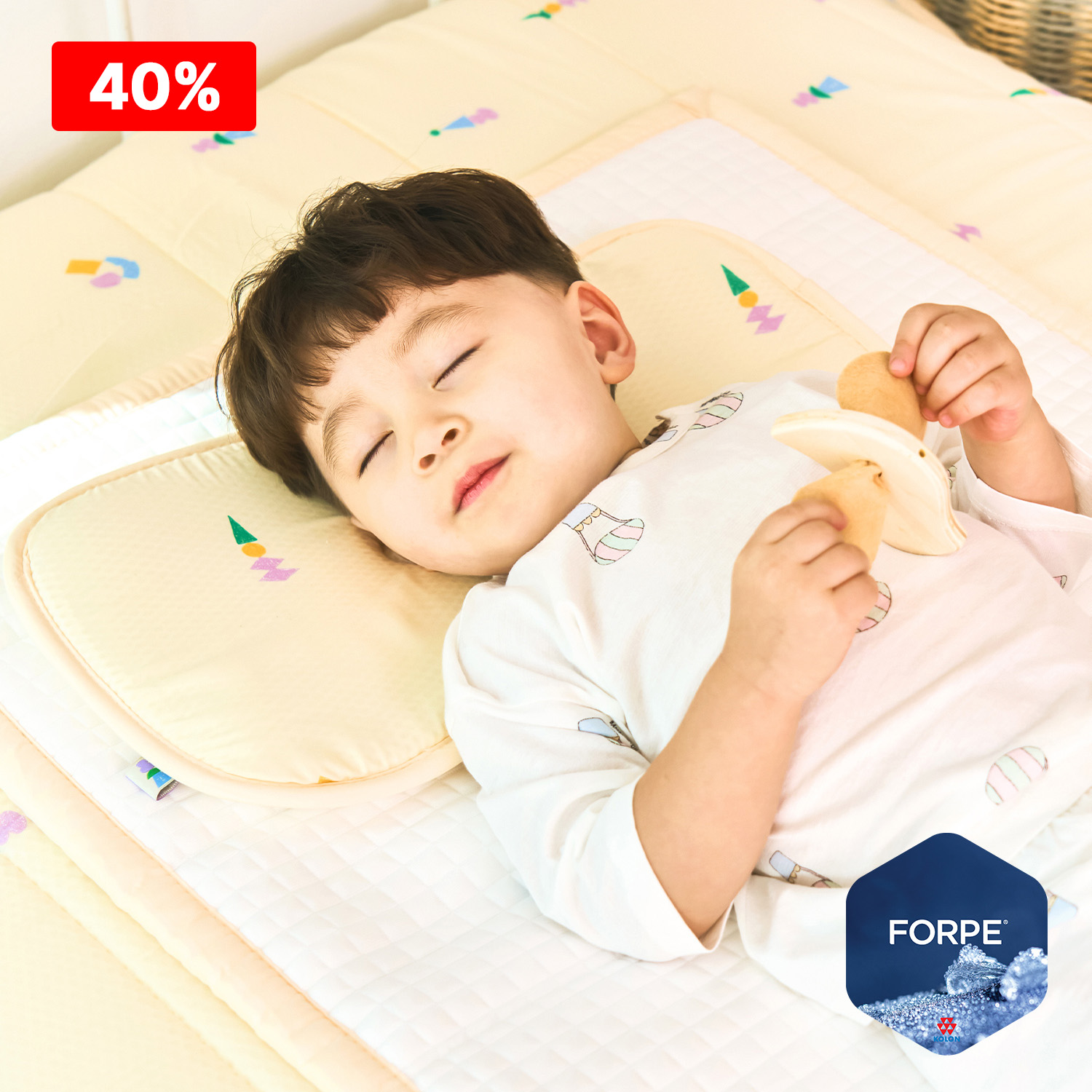 Modal Circus Reversible Cooling Pillow (24x45cm)