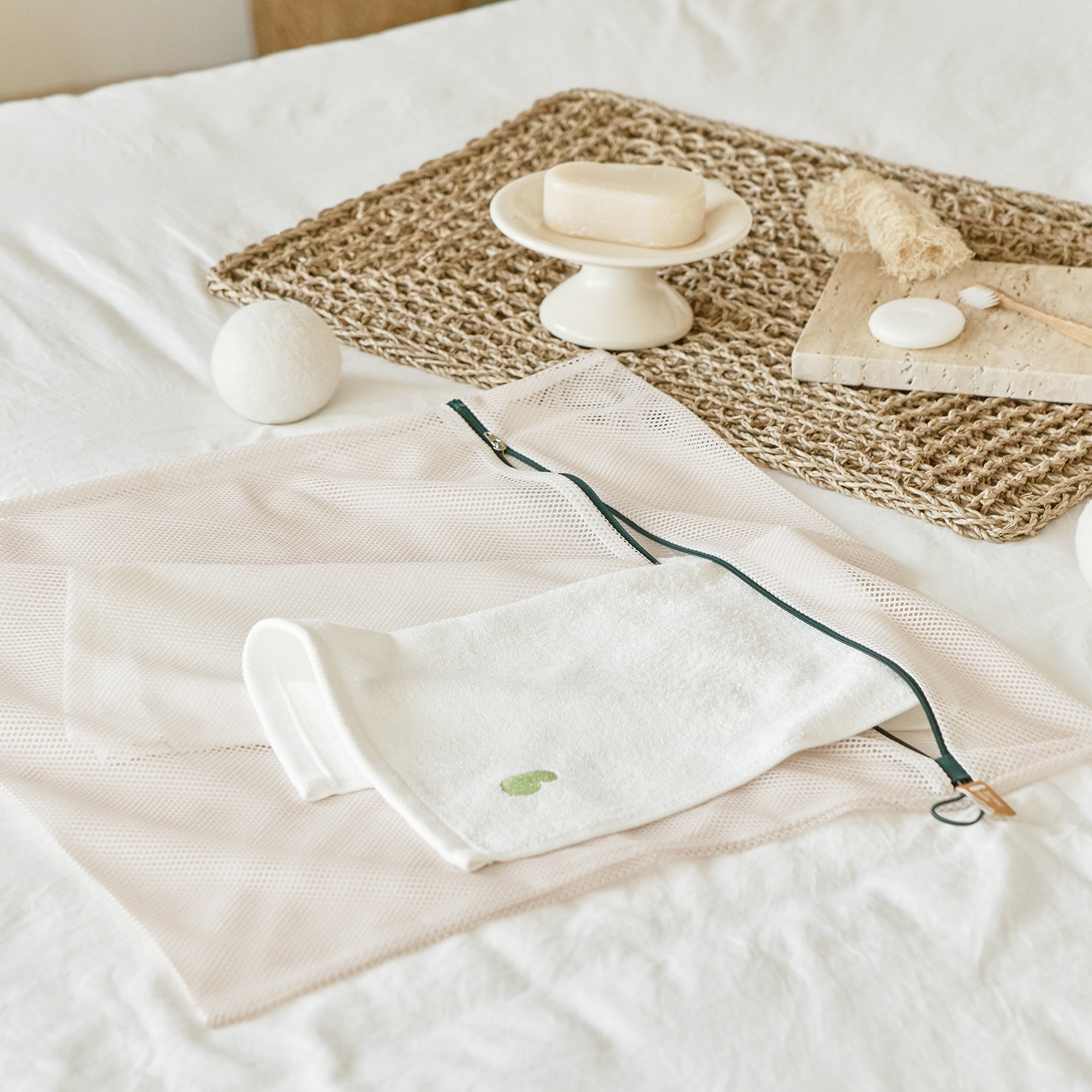 Pure Beige Non-Fluorescent Laundry Net(Square L)