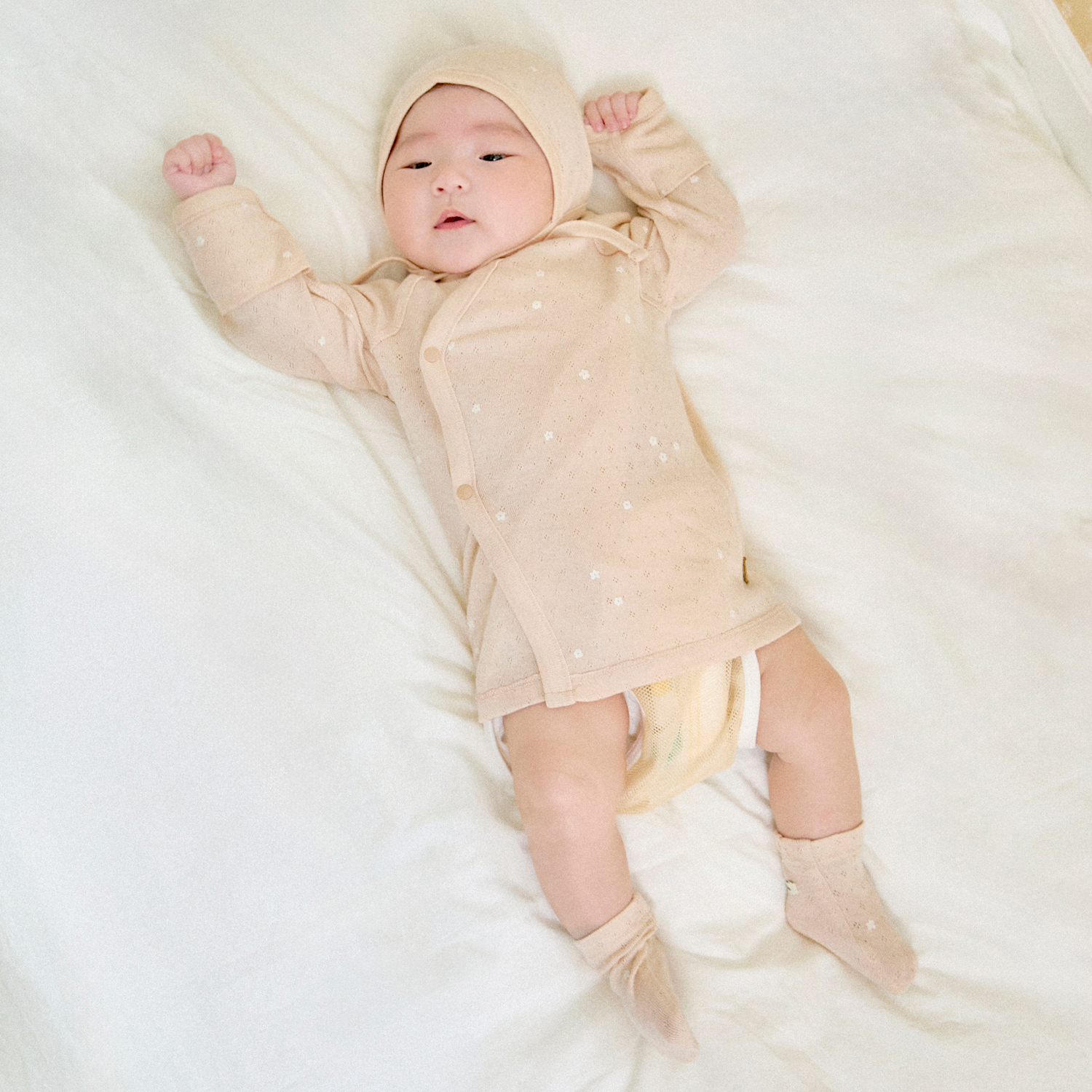 <font color=#3a7eba><b>[2개 이상 구매시 사은품 증정]</b></font></br>아기 꽃 발싸개