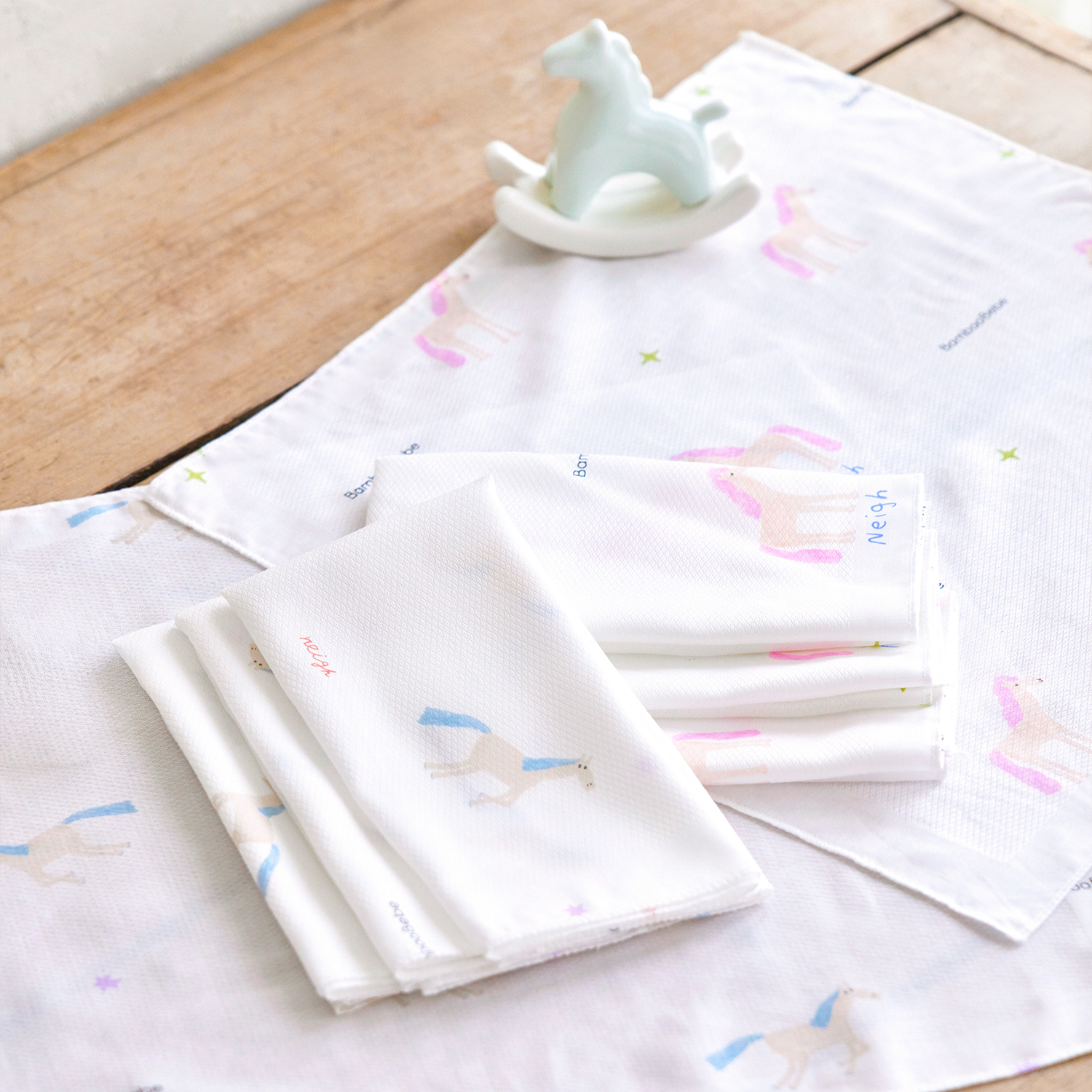 <font color=#3a7eba><b>[말띠 컬렉션]</b></font></br>시그니처 엠보손수건_꿈꾸는 말랑이 6장