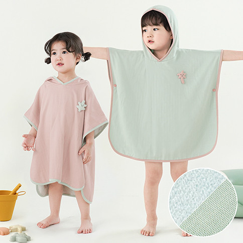 Bamboo Jungle Cozy Hooded Poncho Towel